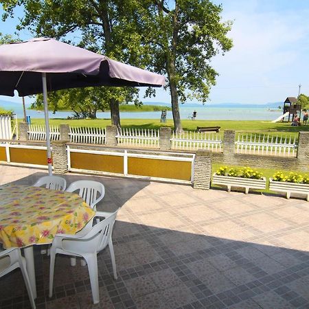 Margareta Apartmanhaz Apartment Balatonboglar Bagian luar foto