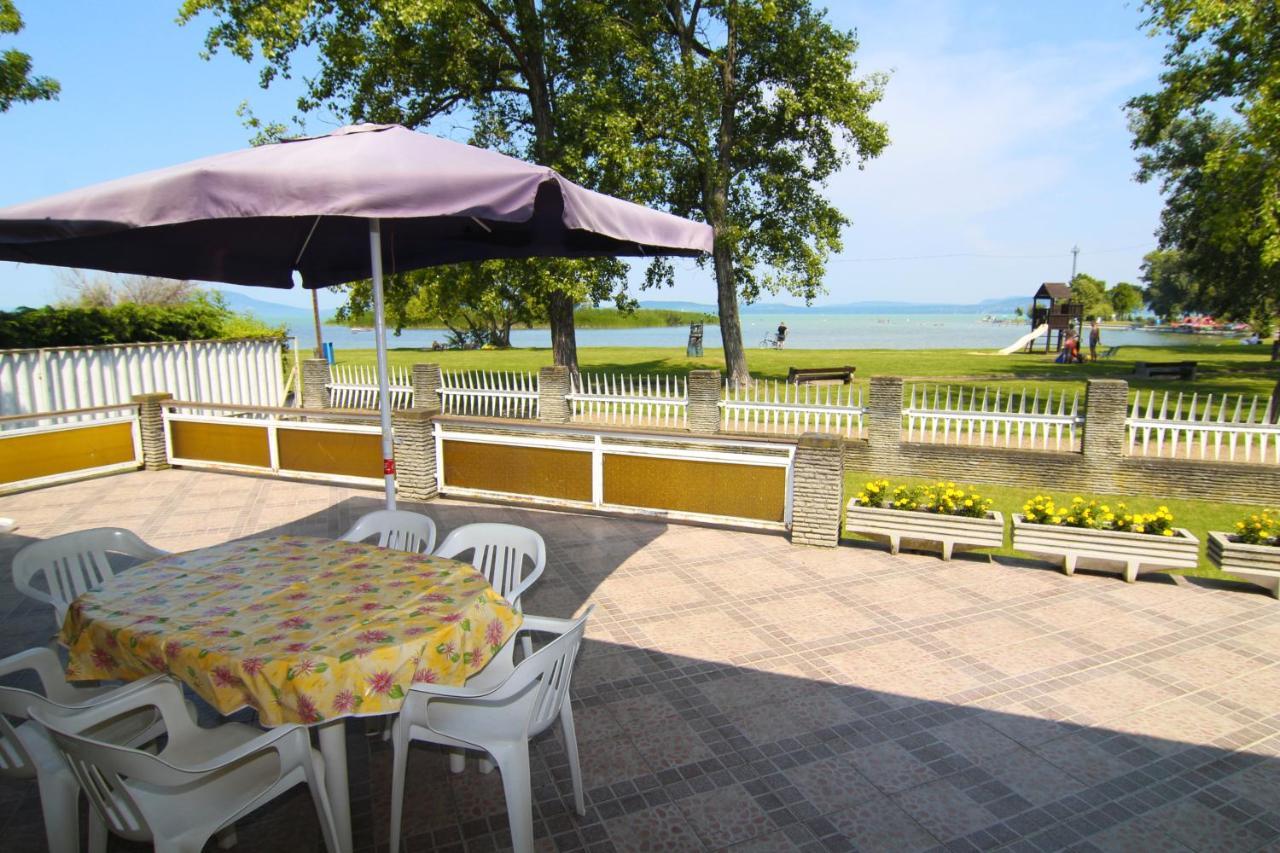 Margareta Apartmanhaz Apartment Balatonboglar Bagian luar foto