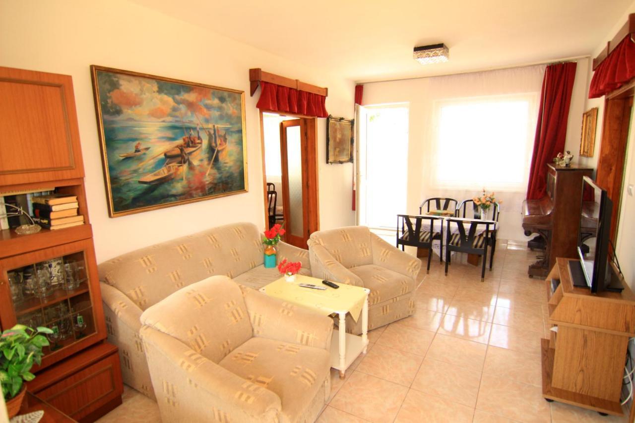 Margareta Apartmanhaz Apartment Balatonboglar Bagian luar foto